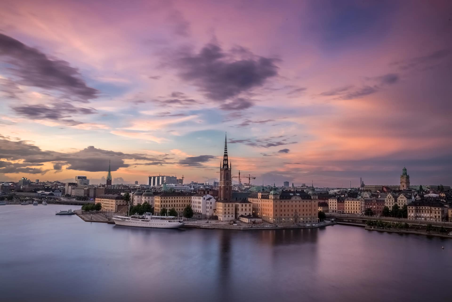 The Ultimate Sweden Travel Guide: Top Destinations and Hidden Gems